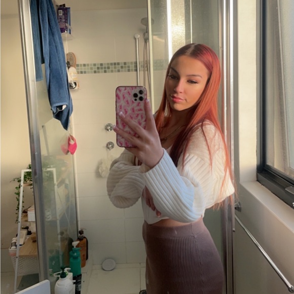 Meet your Posher, Emilija - Picture 1 of 1